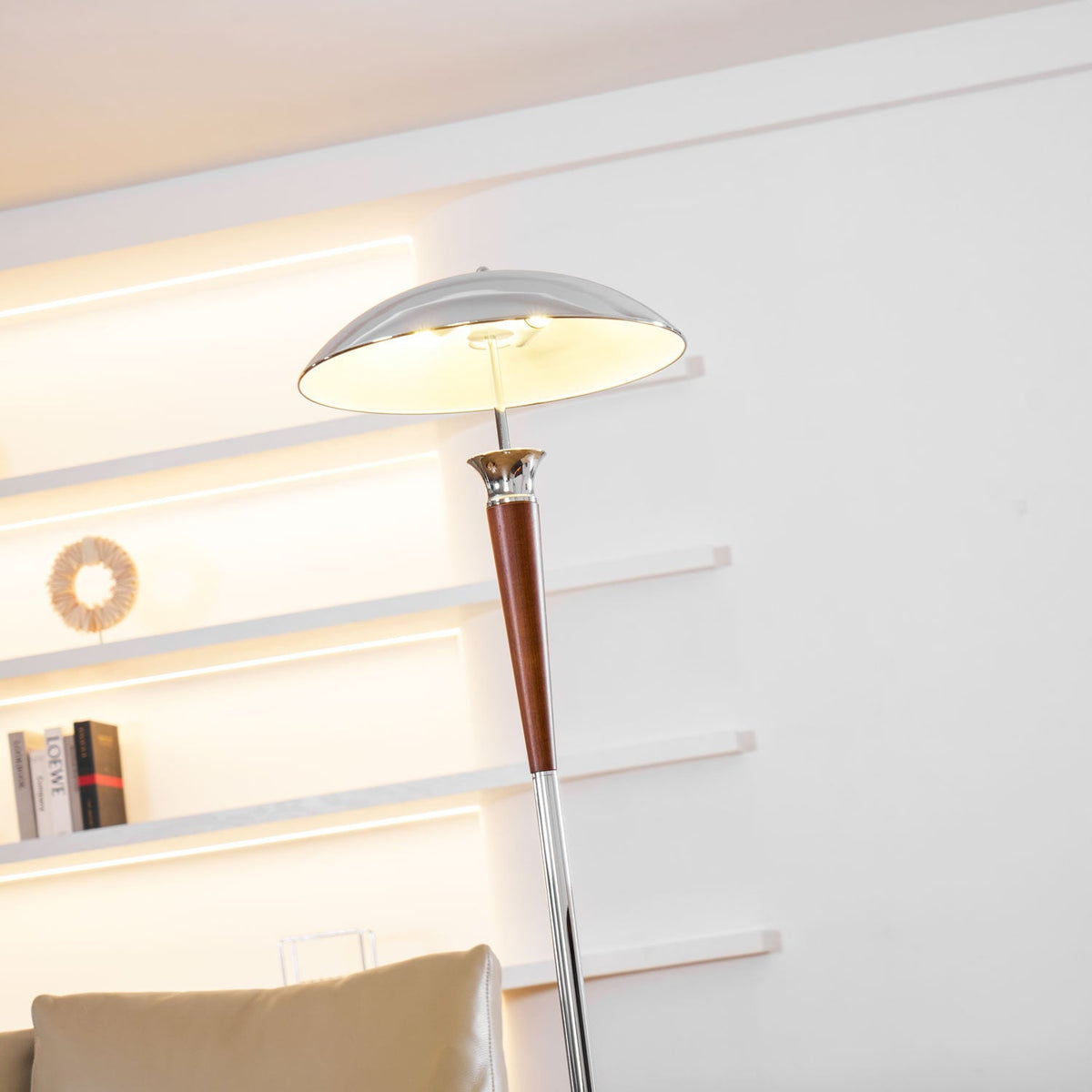 Helmet Floor Lamp Position 34
