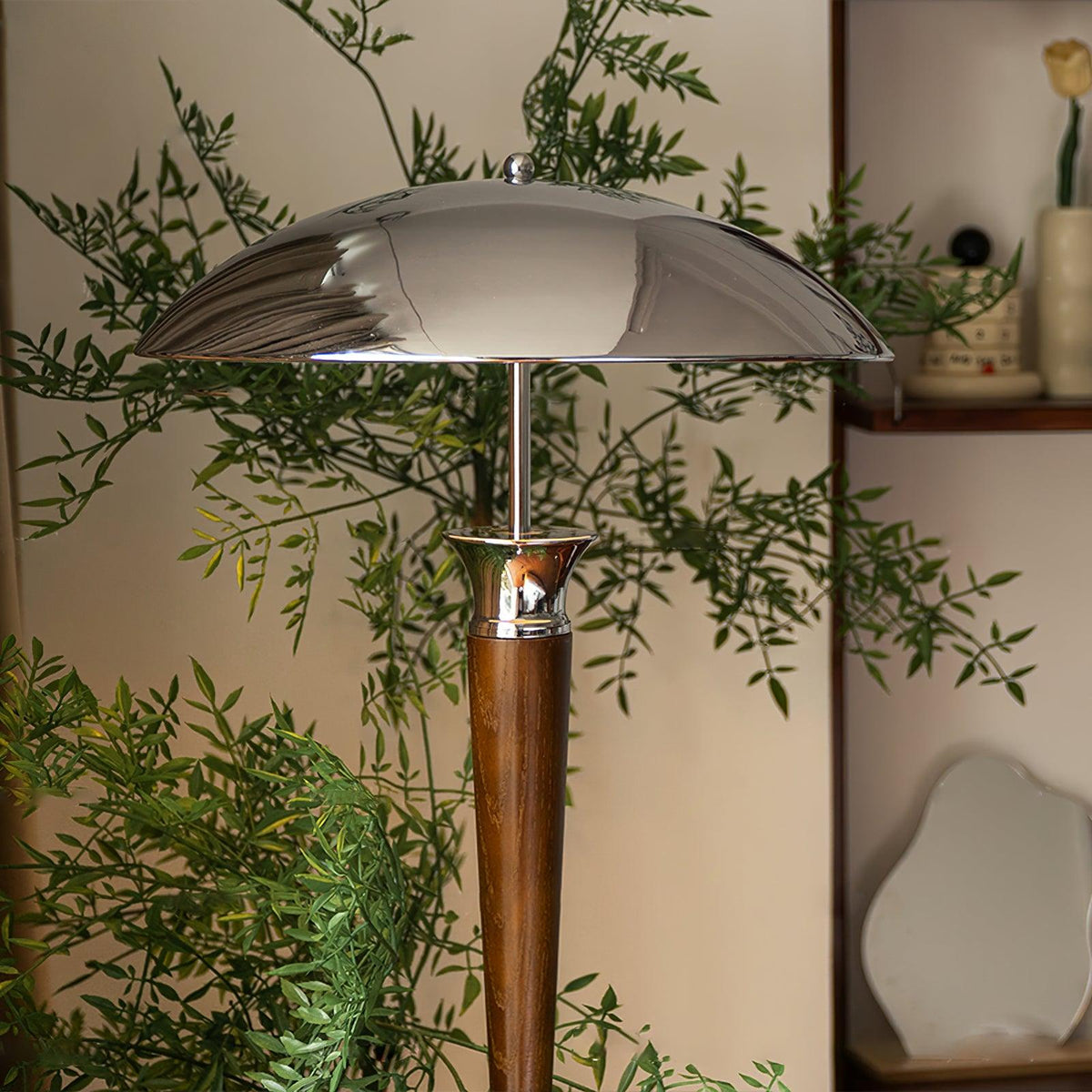 Helmet Floor Lamp Position 14