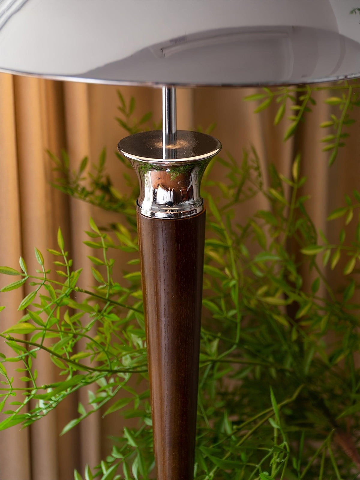 Helmet Floor Lamp Position 12