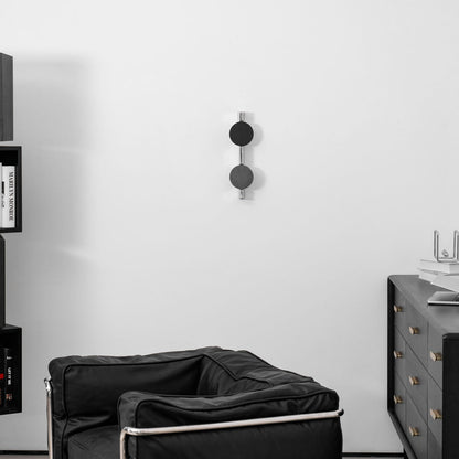 Wall Lamp with Dynamic Shadow Effect