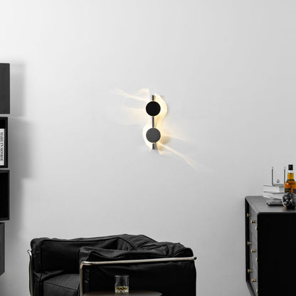 Wall Lamp with Dynamic Shadow Effect