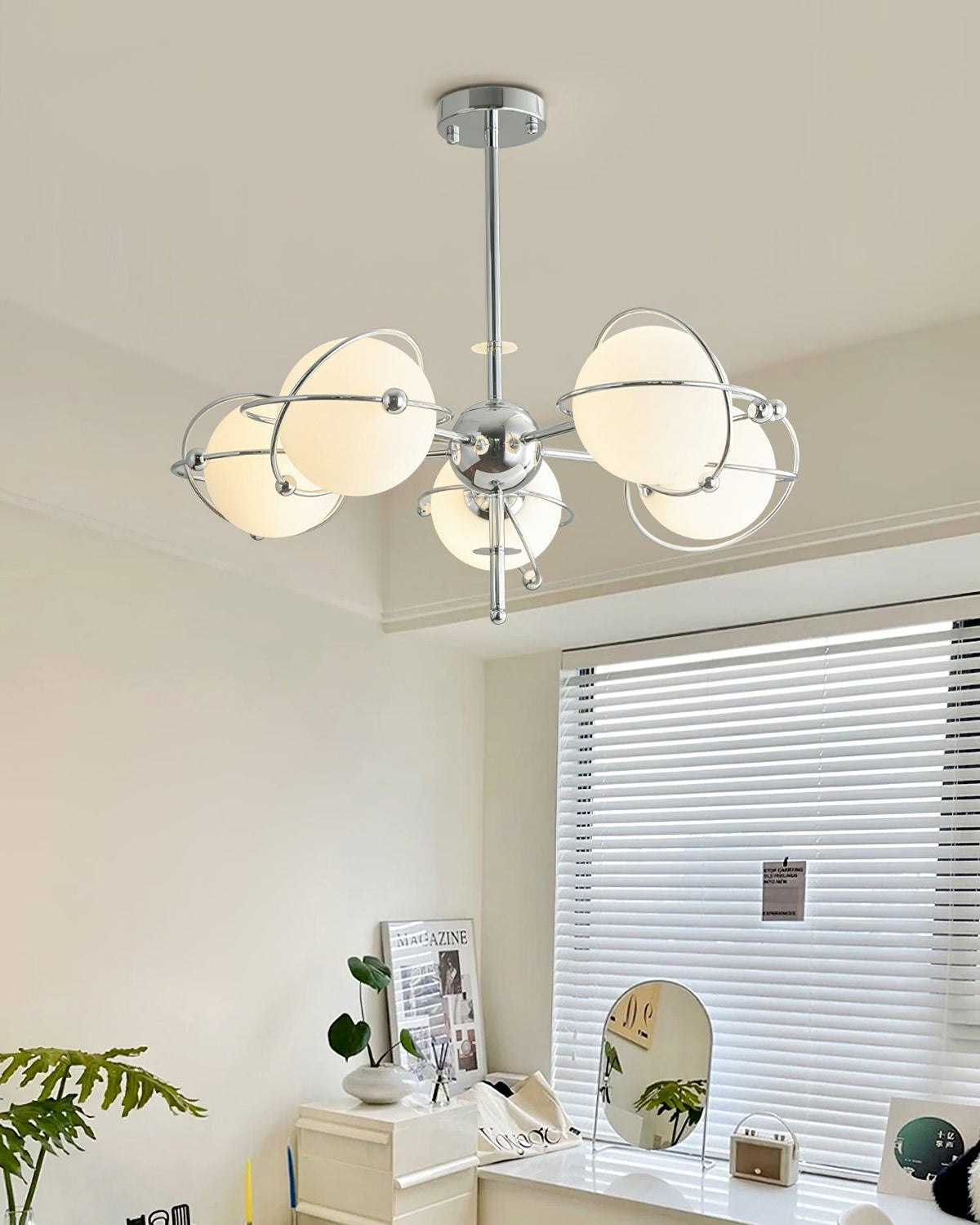 Chandelier with Adjustable Height and LED Lighting