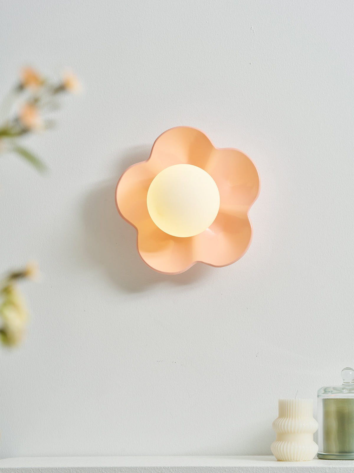 Flower-Shaped Wall Lamp with Adjustable Brightness