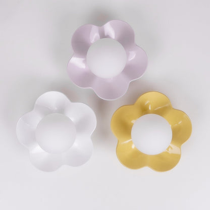 Flower-Shaped Wall Lamp with Adjustable Brightness