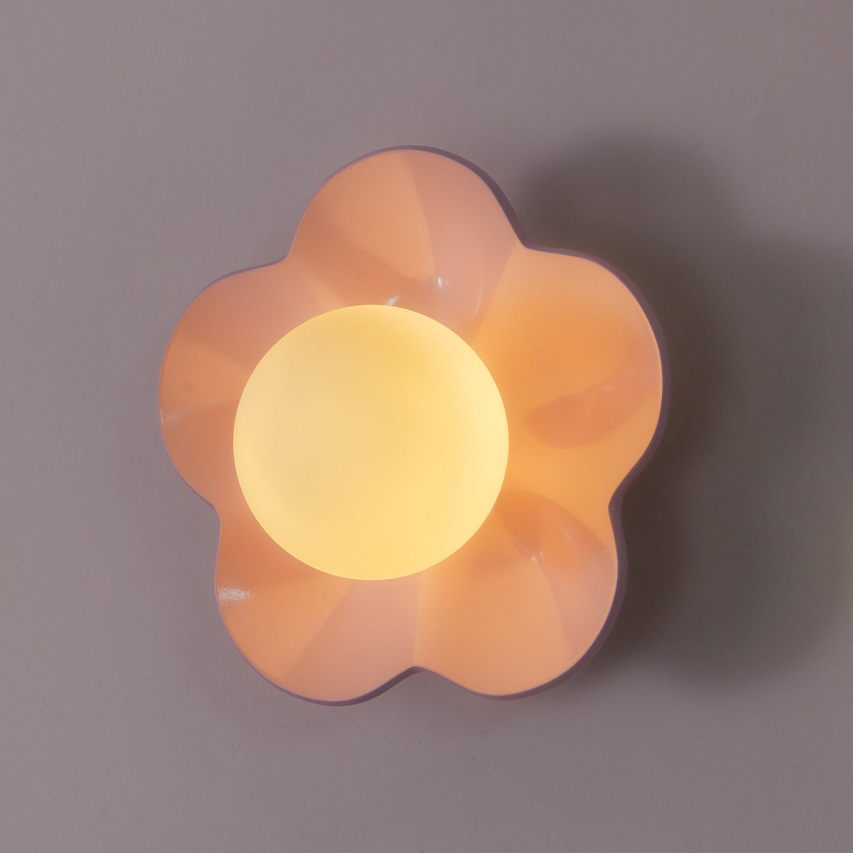 Flower-Shaped Wall Lamp with Adjustable Brightness