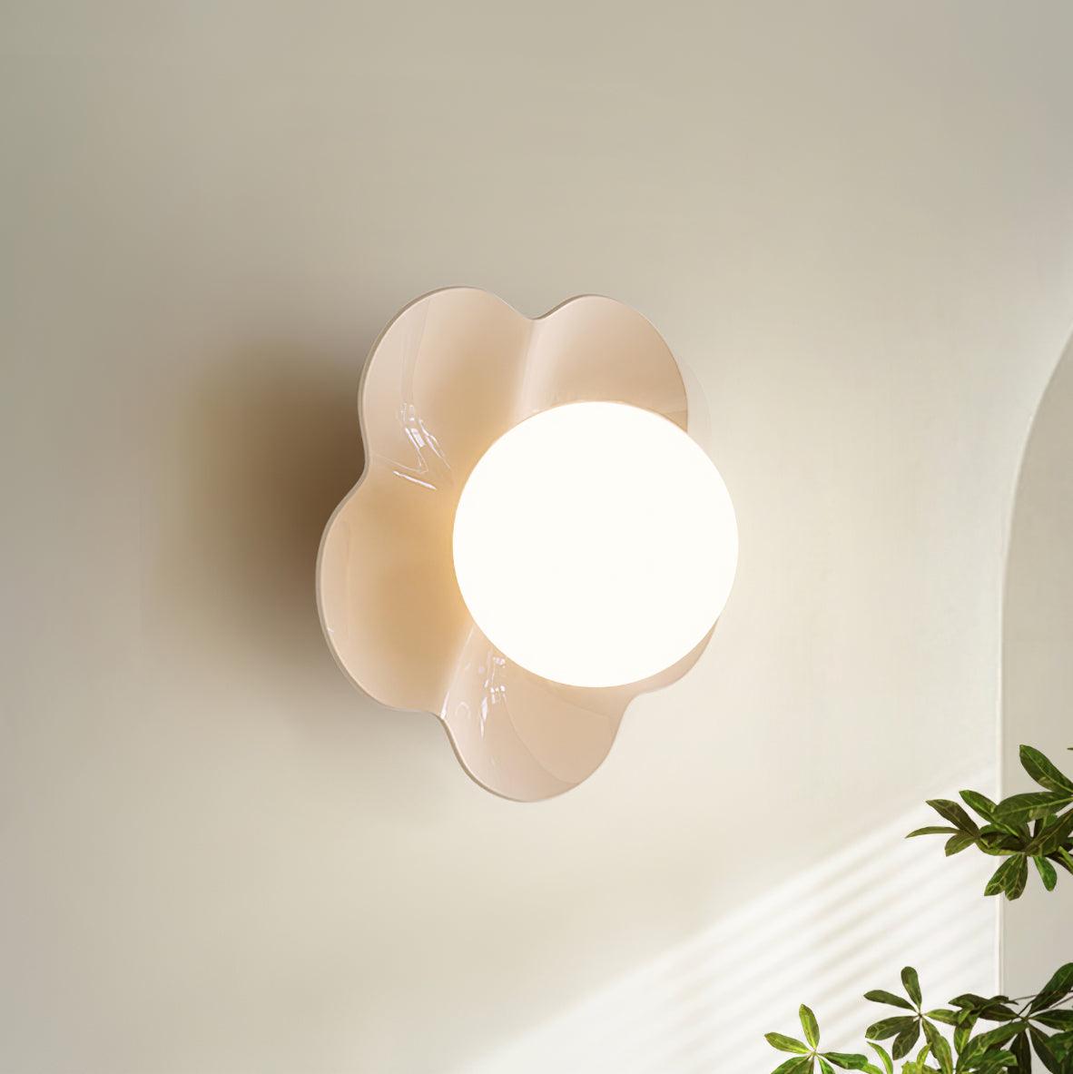 Flower-Shaped Wall Lamp with Adjustable Brightness — front view