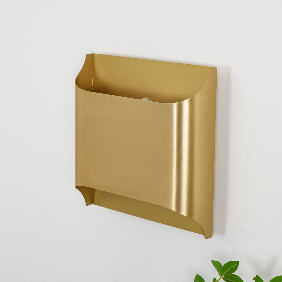 Brass Wall Lamp with Adjustable Light Direction