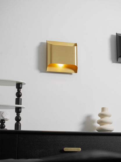 Brass Wall Lamp with Adjustable Light Direction