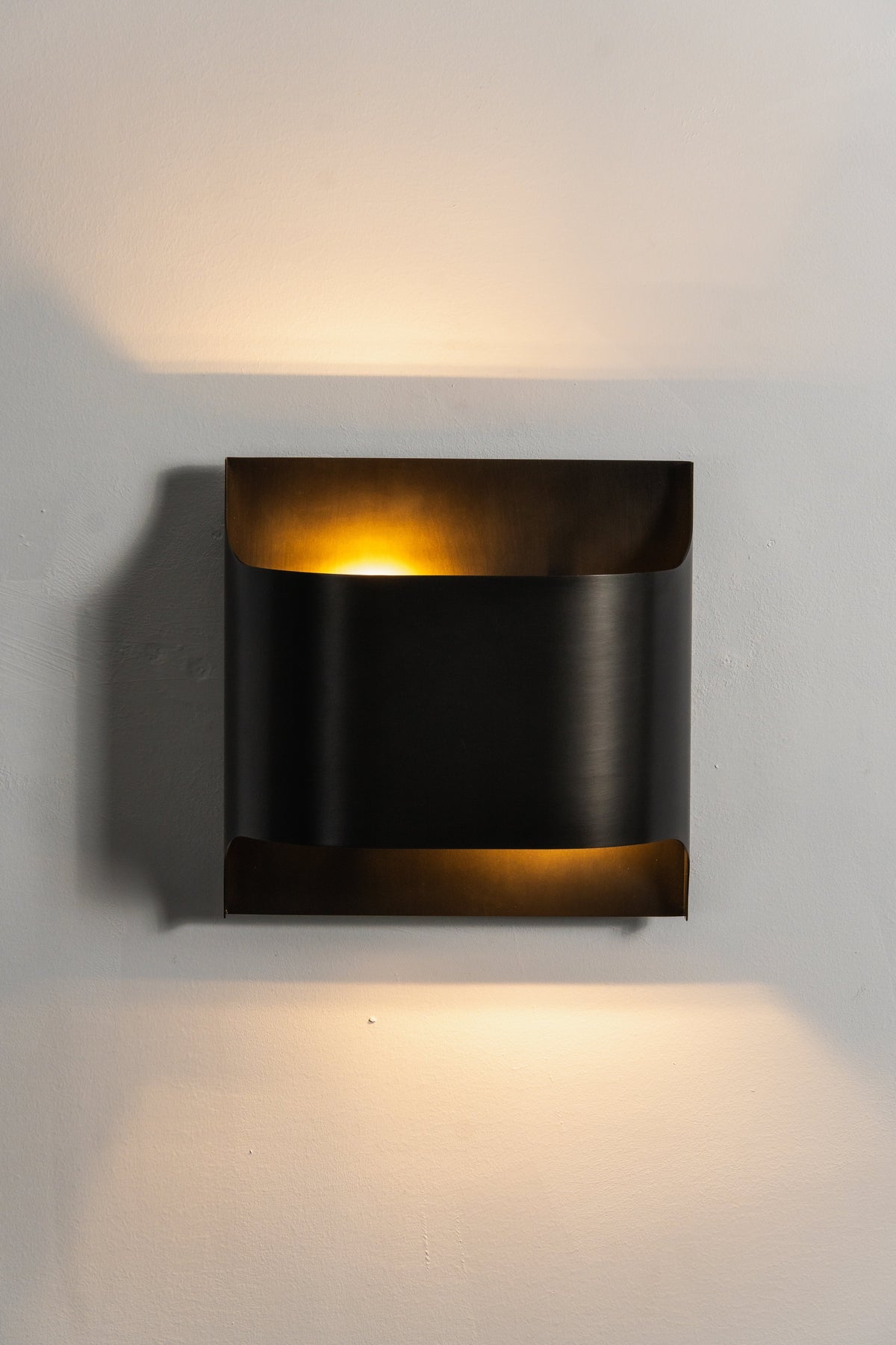 Brass Wall Lamp with Adjustable Light Direction — side view