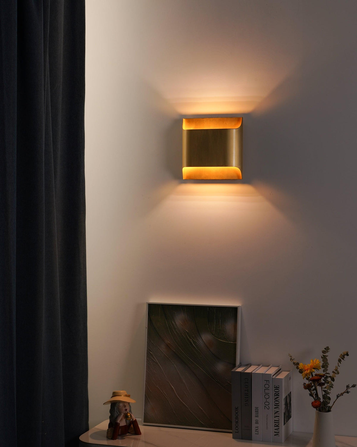 Brass Wall Lamp with Adjustable Light Direction — detail view