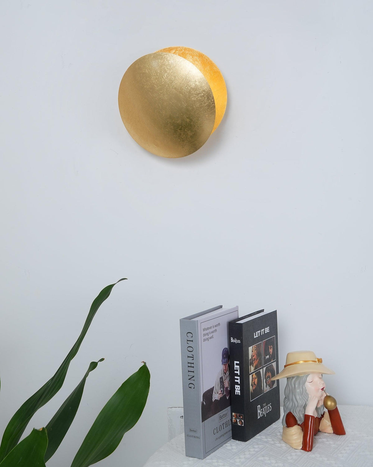 Modern Wall Lamp with Adjustable Angle