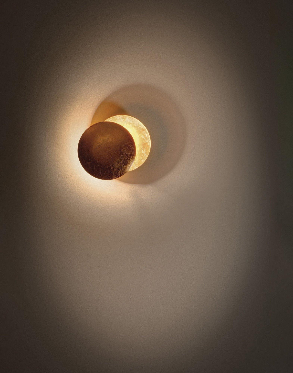 Modern Wall Lamp with Adjustable Angle