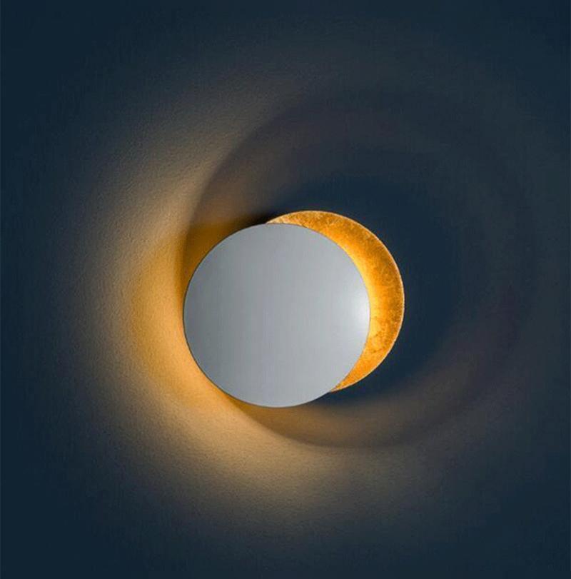 Modern Wall Lamp with Adjustable Angle