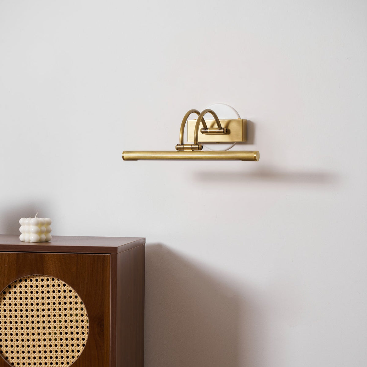 Sleek Linear Vanity Wall Light, Energy-Efficient