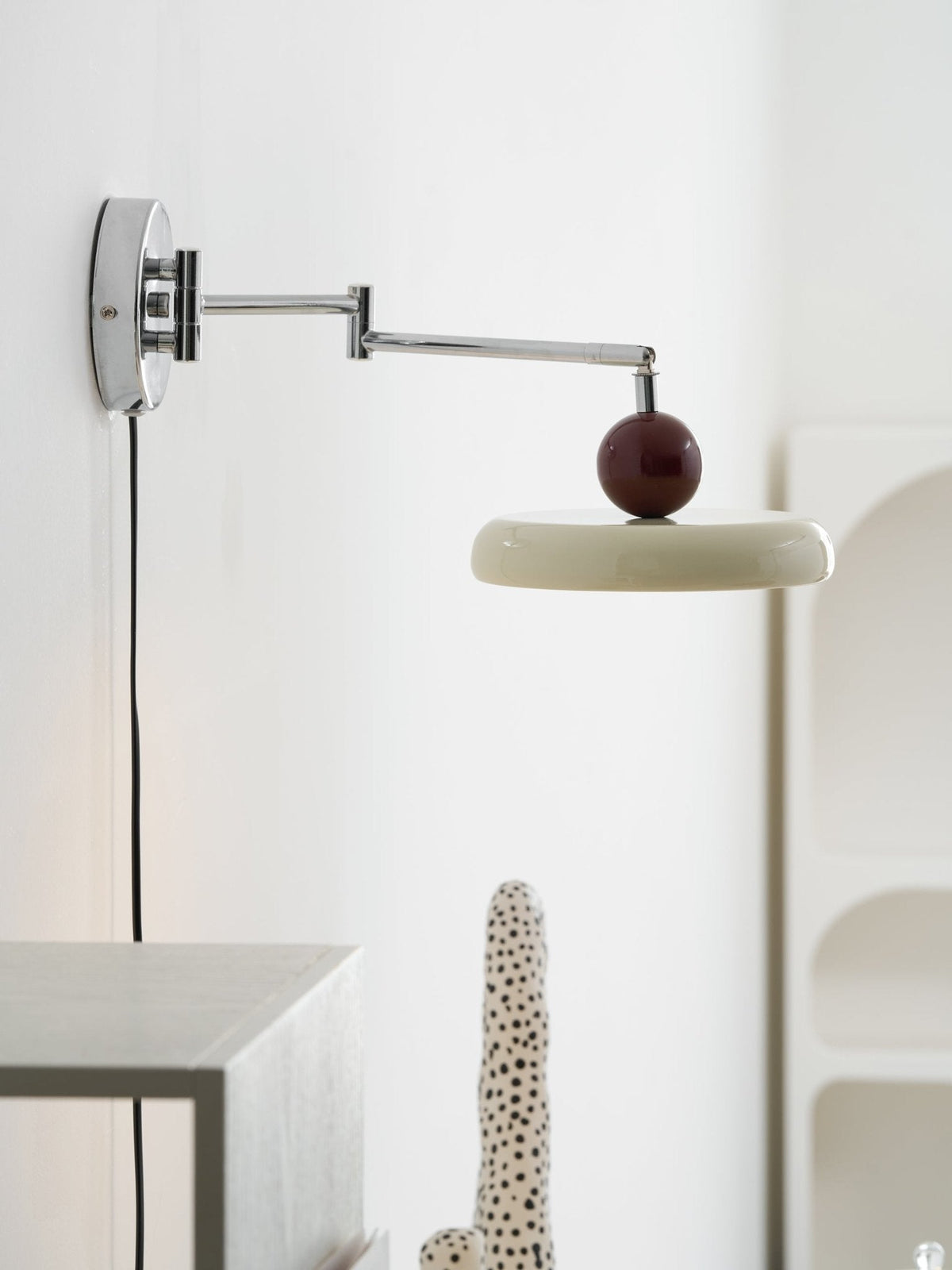 Plug-In Wall Lamp with Adjustable Brightness