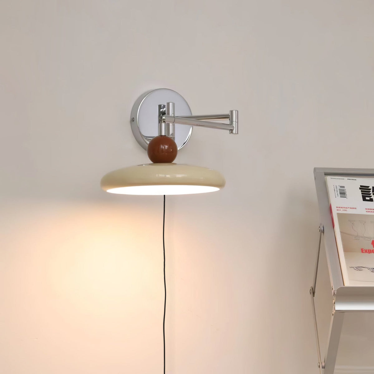 Plug-In Wall Lamp with Adjustable Brightness