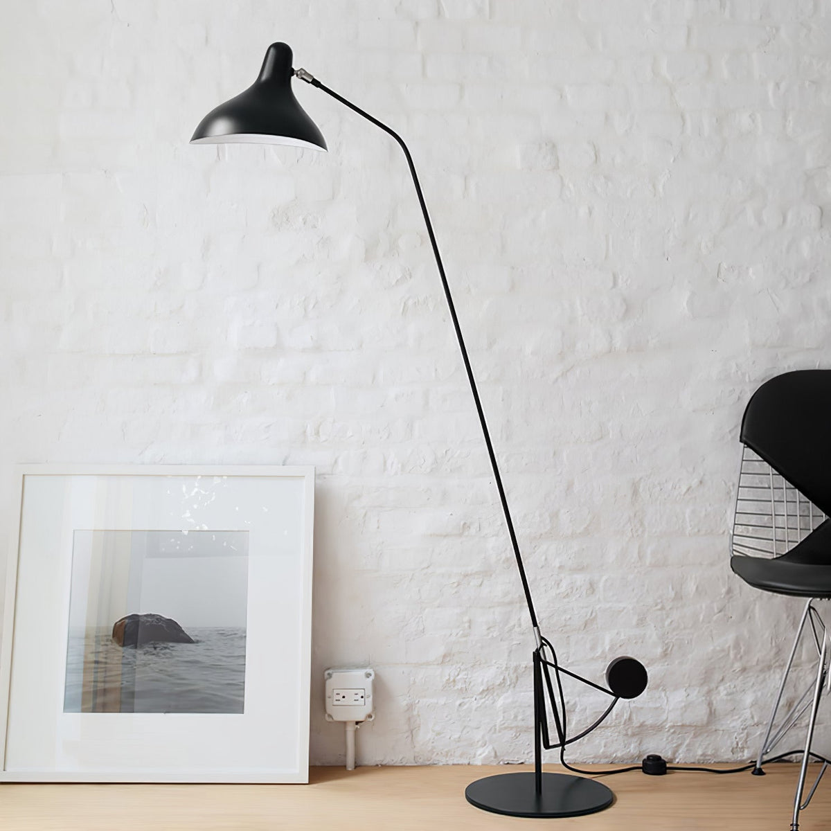 Mantis Arm Floor Lamp - Adjustable Height, LED Light for Modern Spaces — side view