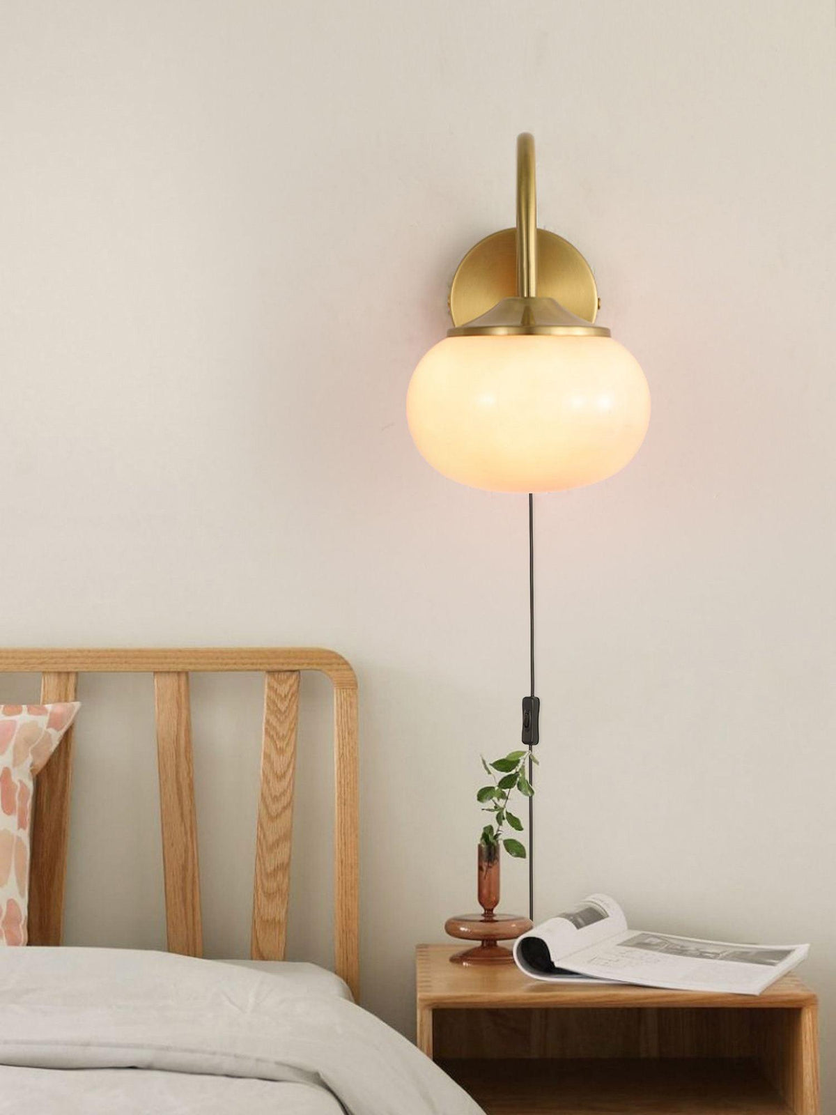 Marshmallow-Shaped Plug-In Wall Sconce, Soft Warm Light