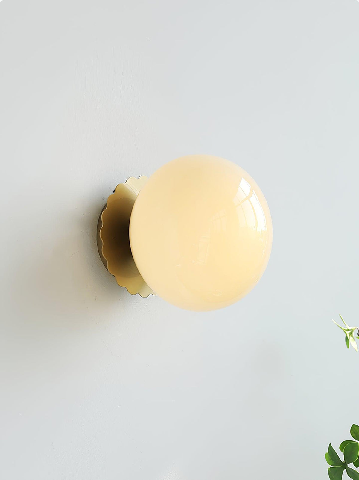 Marshmallow-Shaped Wall Sconce, Adjustable Brightness