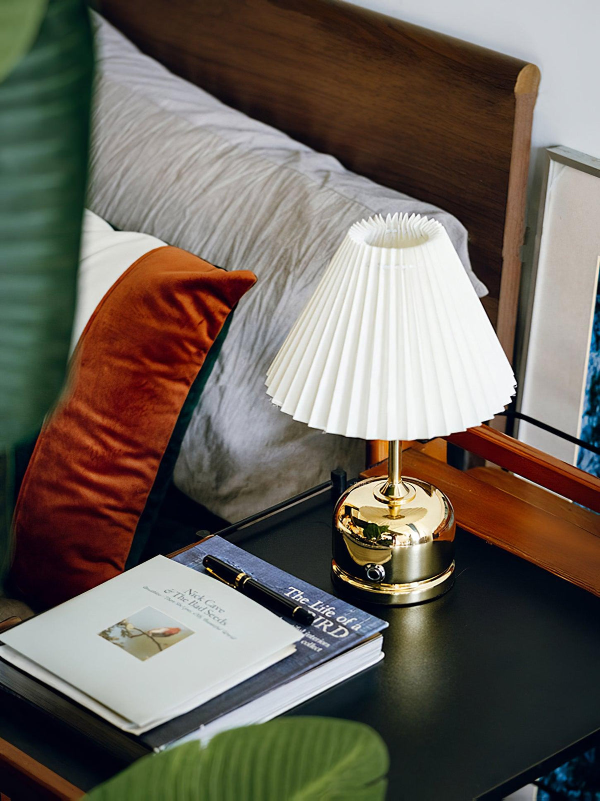 Antique Metal Table Lamp with Adjustable Brightness