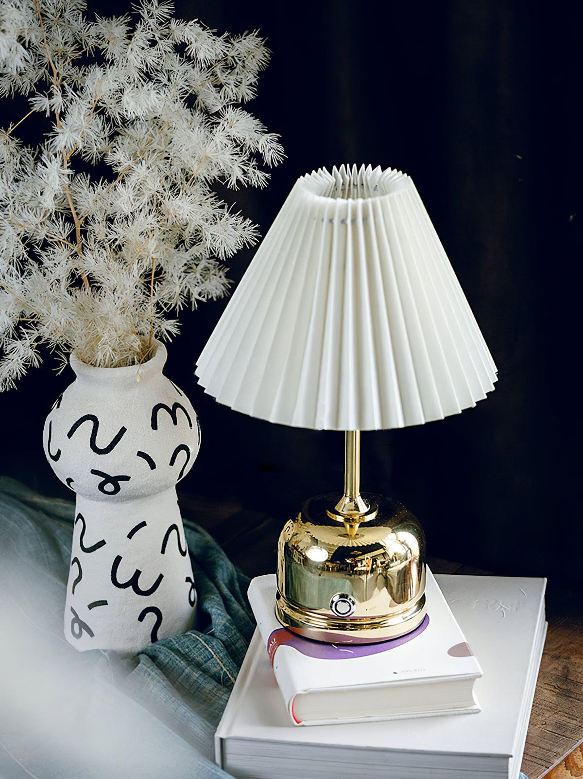 Antique Metal Table Lamp with Adjustable Brightness