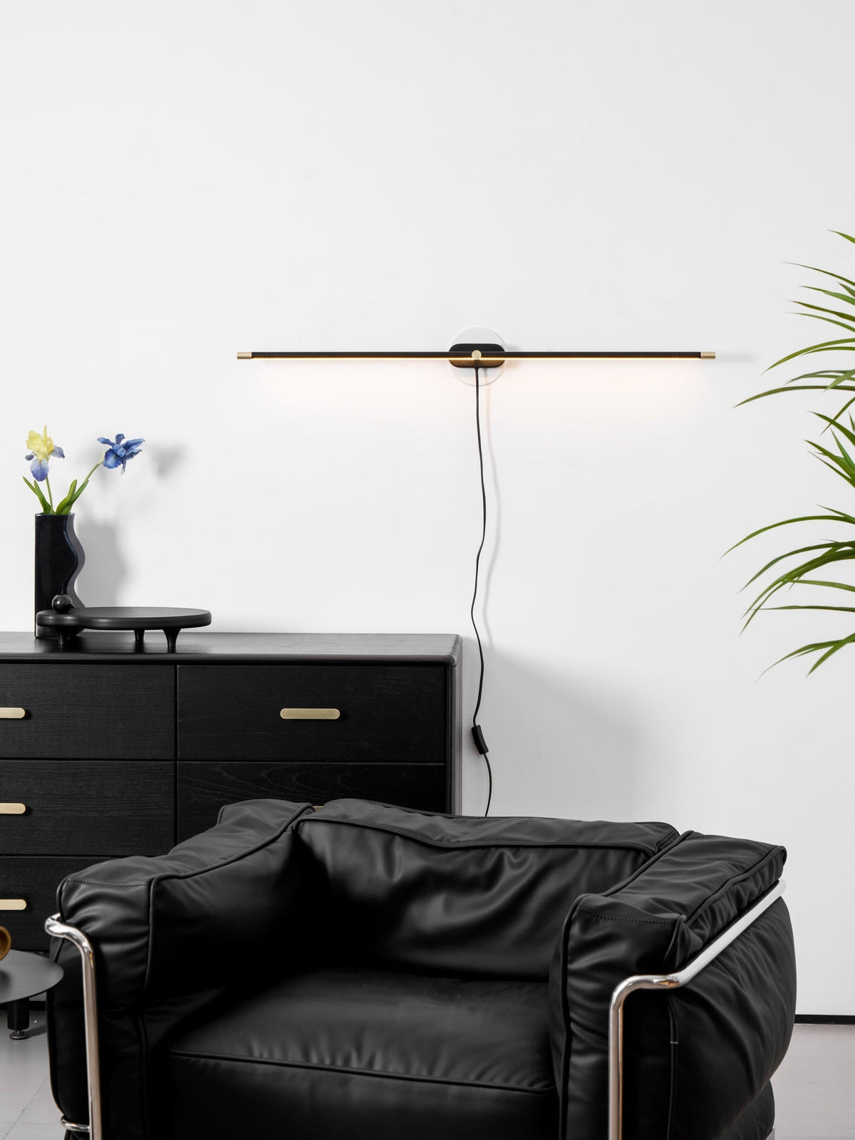 Minimalist Linear Wall Lamp, Dimmable LED