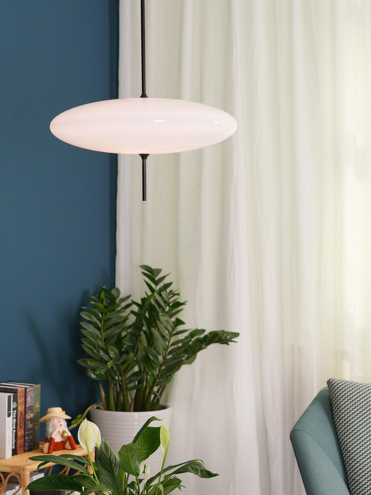 Opal Disc Suspension Lamp Position 76