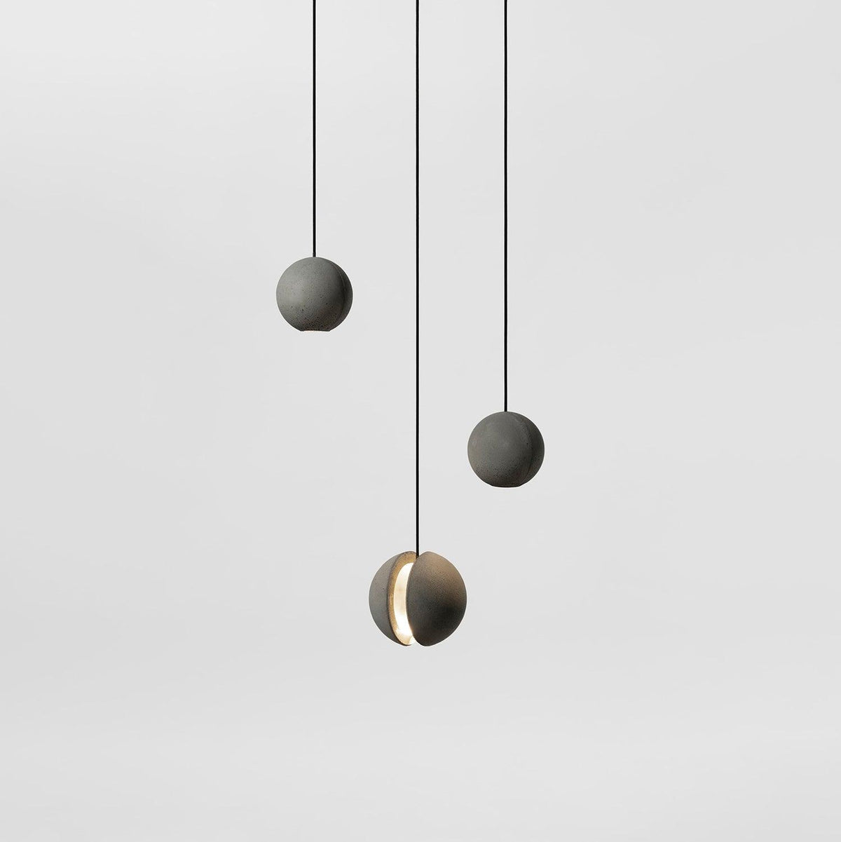 Moon Concrete Pendant Lamp Position 45