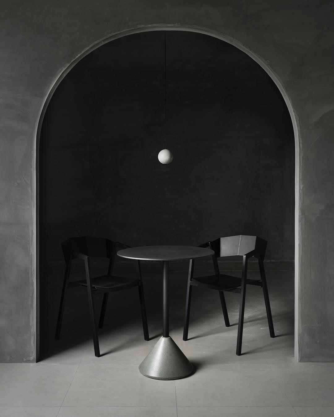 Moon Concrete Pendant Lamp Position 36
