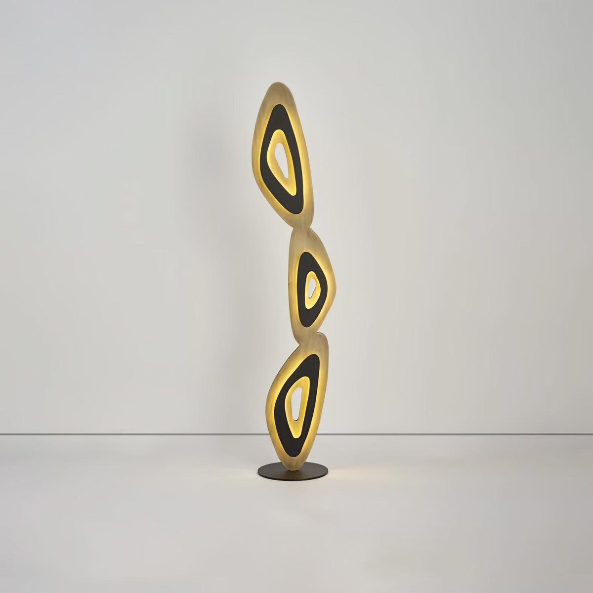 Nevis Floor Lamp Position 24