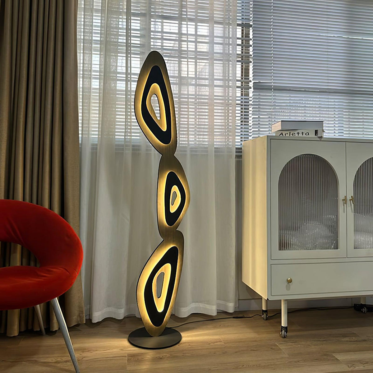 Nevis Floor Lamp Position 28