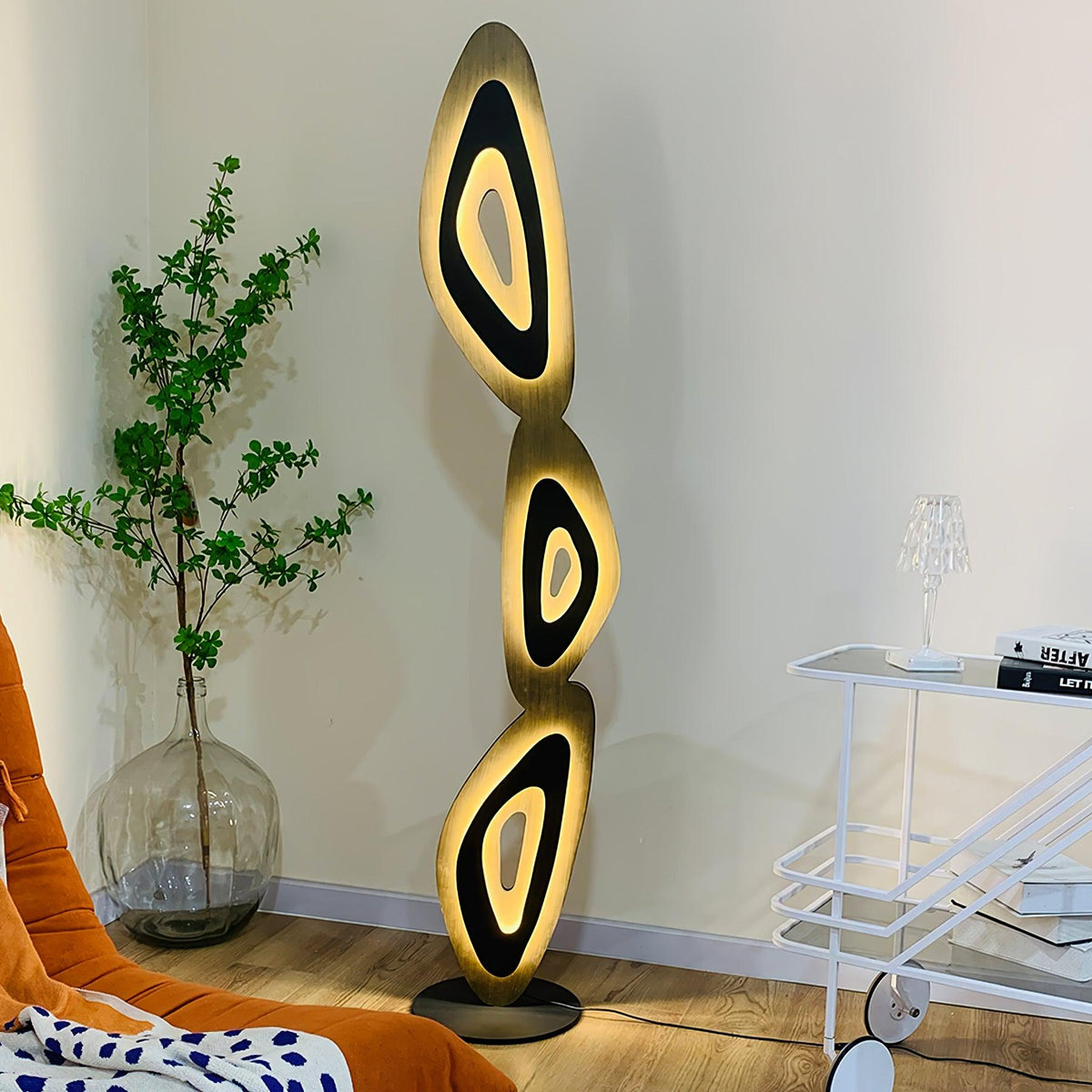 Nevis Floor Lamp Position 31