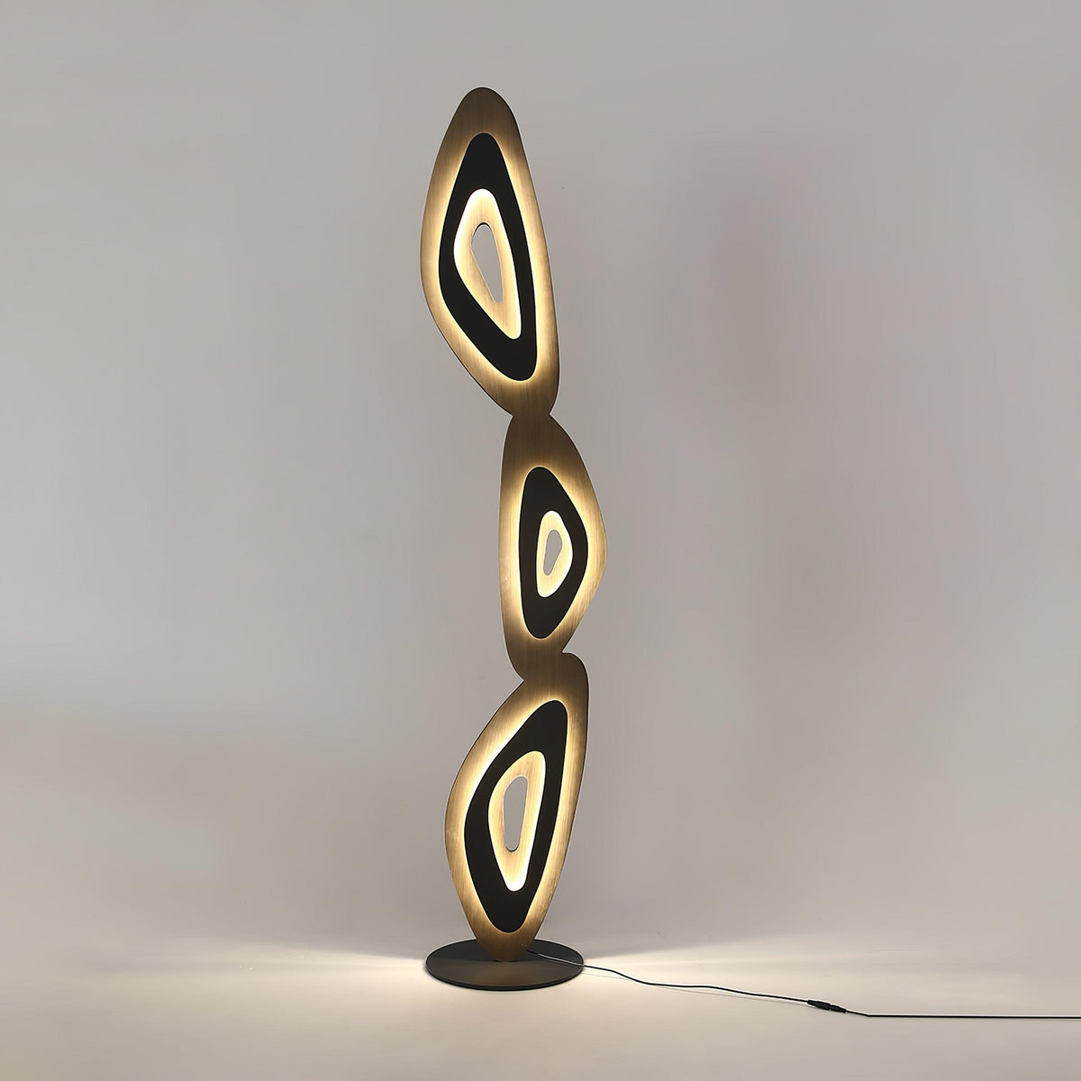 Nevis Floor Lamp Position 35