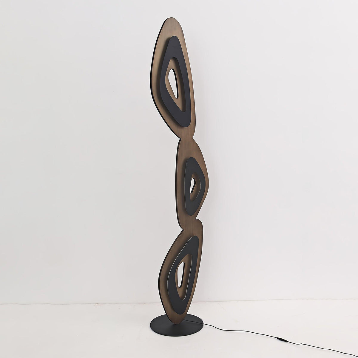 Nevis Floor Lamp Position 37