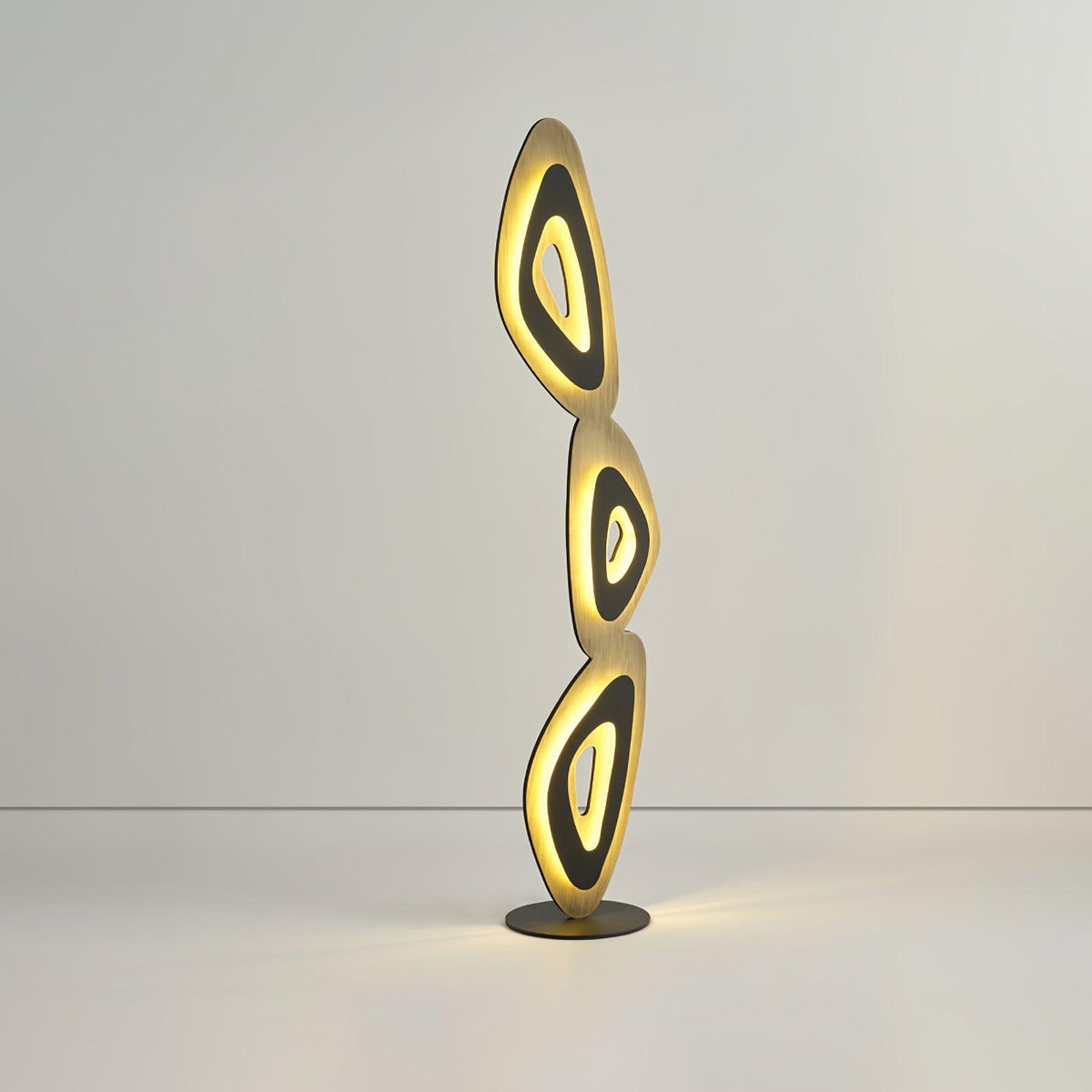 Nevis Floor Lamp Position 11
