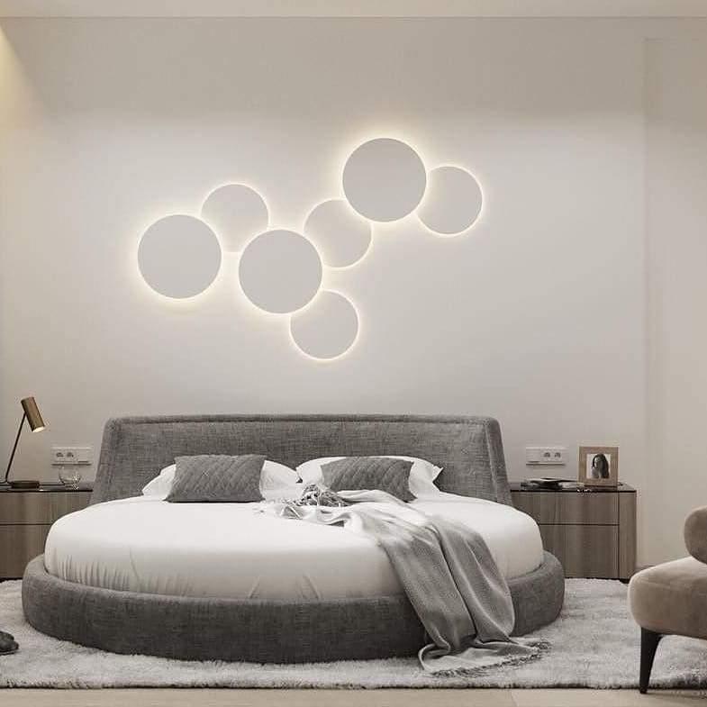 Geometric Disc Wall Lamp - Modern Design, Adjustable Brightness — detail view