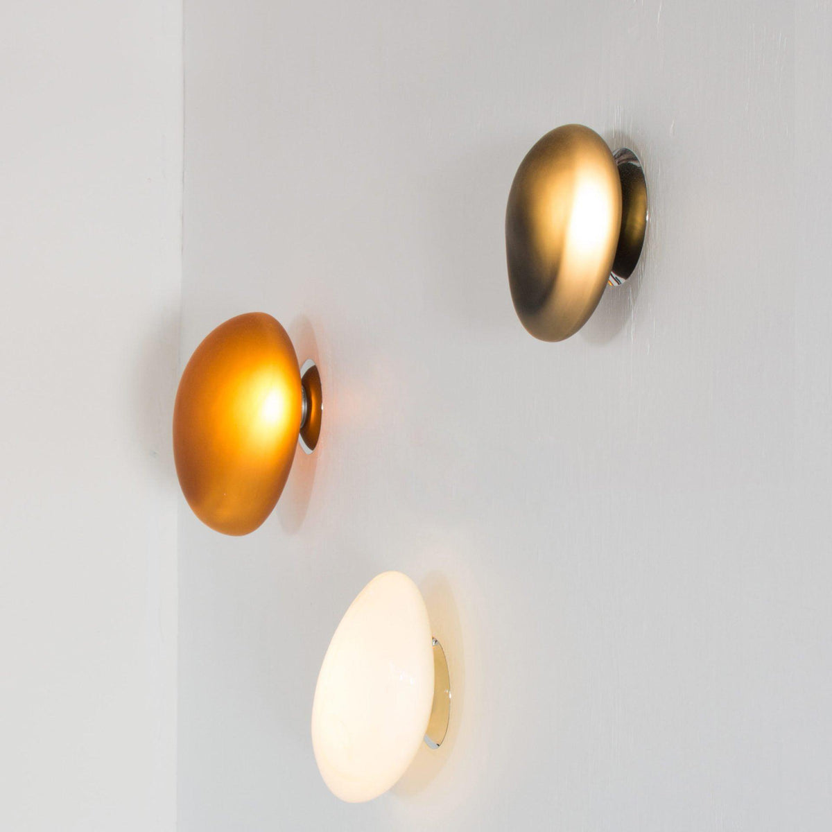 Bubble Glass Wall Lamp with Adjustable Brightness