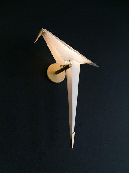 Bird-Inspired Wall Lamp with Adjustable Brightness