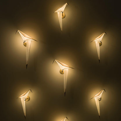 Bird-Inspired Wall Lamp with Adjustable Brightness