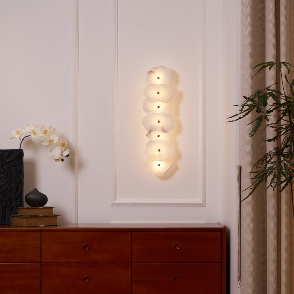Alabaster Wall Lamp with Soft Glow