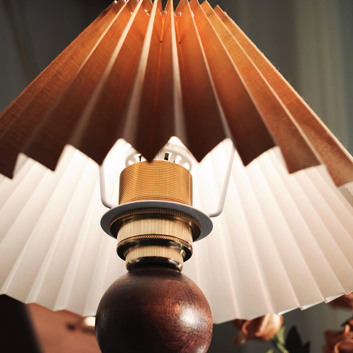 Gold Accent Table Lamp with Adjustable Brightness