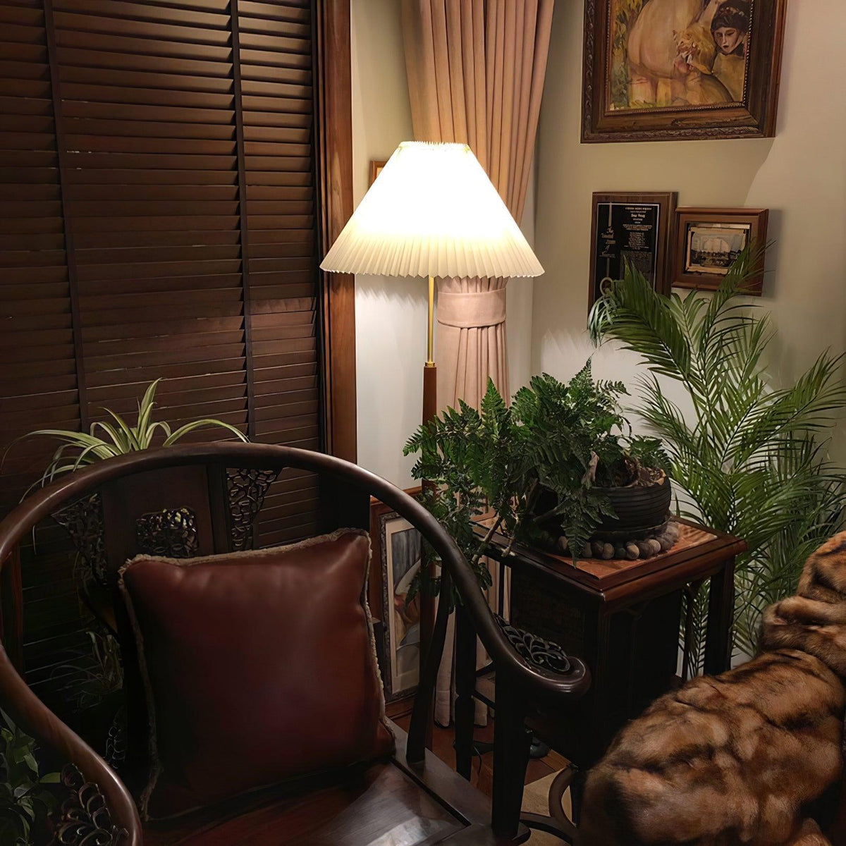 Pleated Floor Lamp with Adjustable Brightness — front view