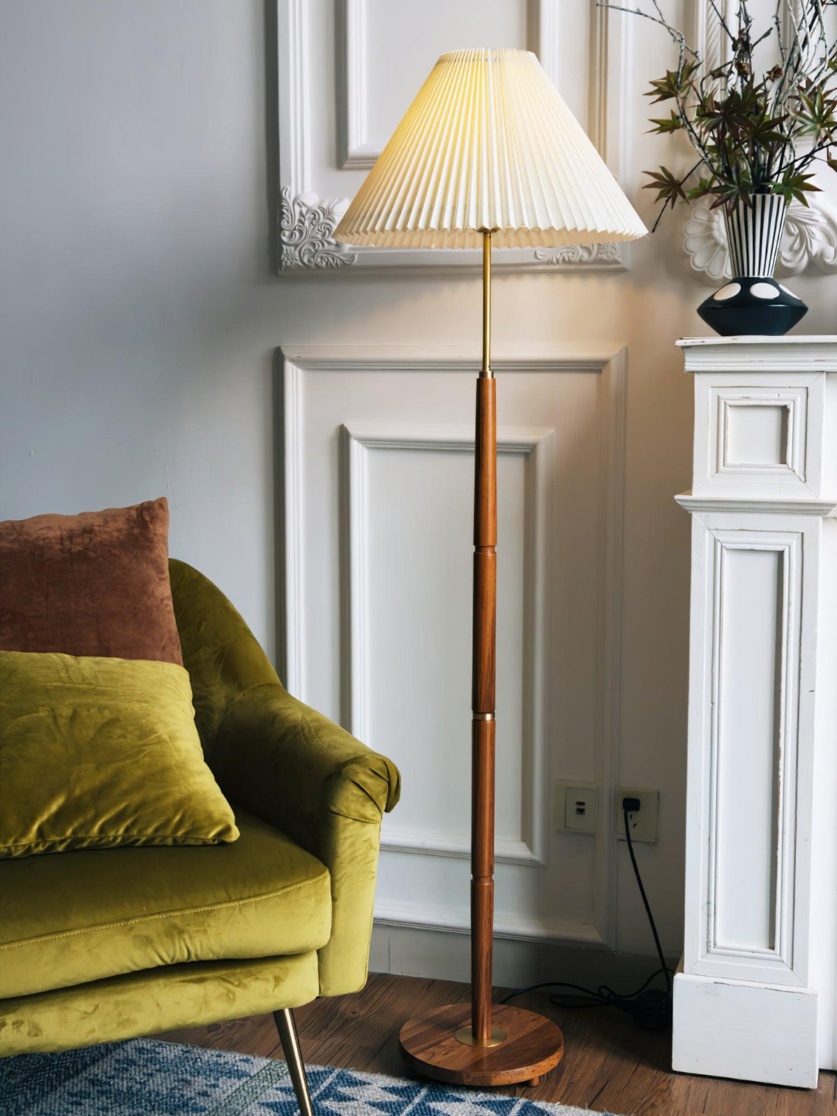 Pleated Floor Lamp with Adjustable Brightness