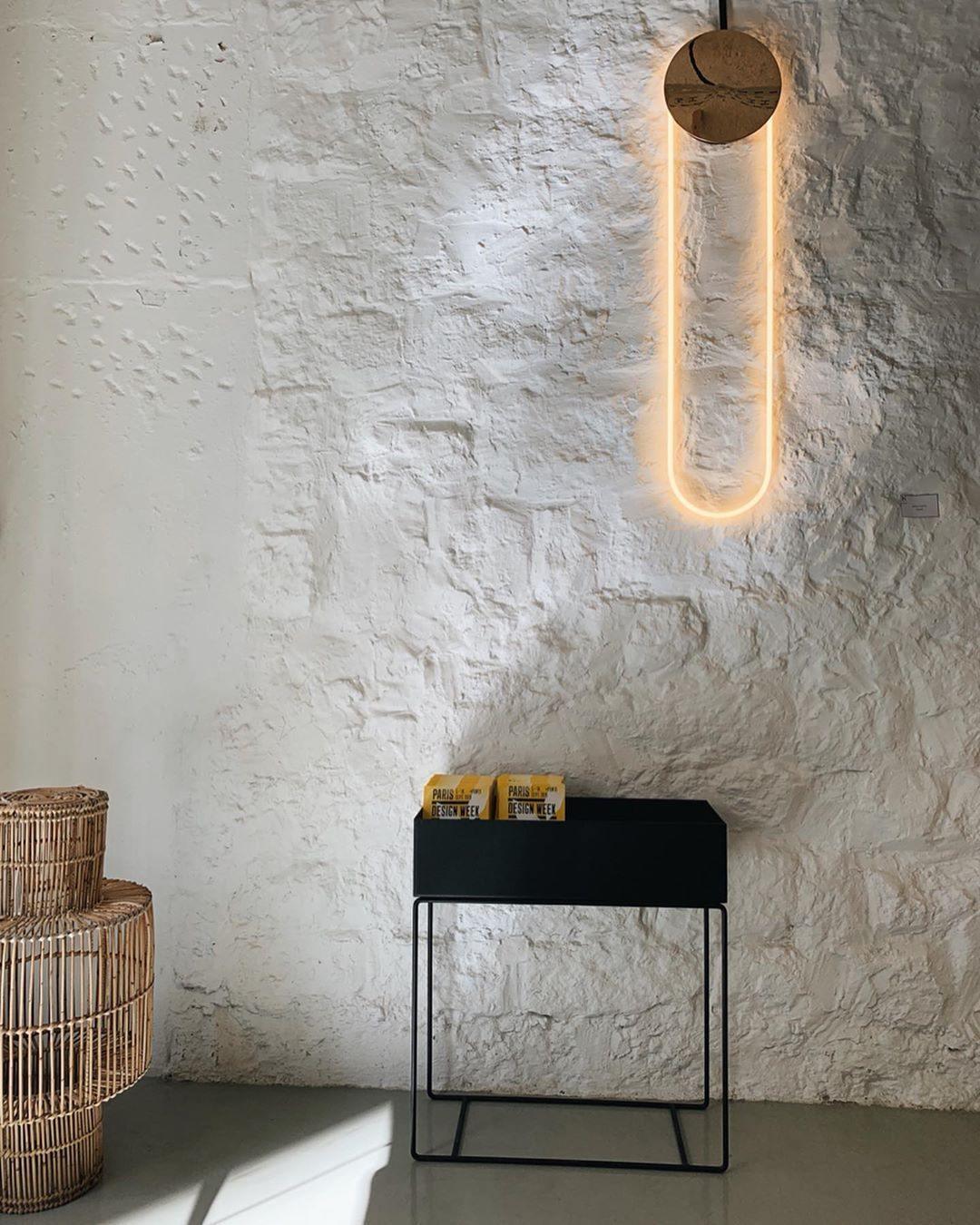 RA Wall Lamp Position 17