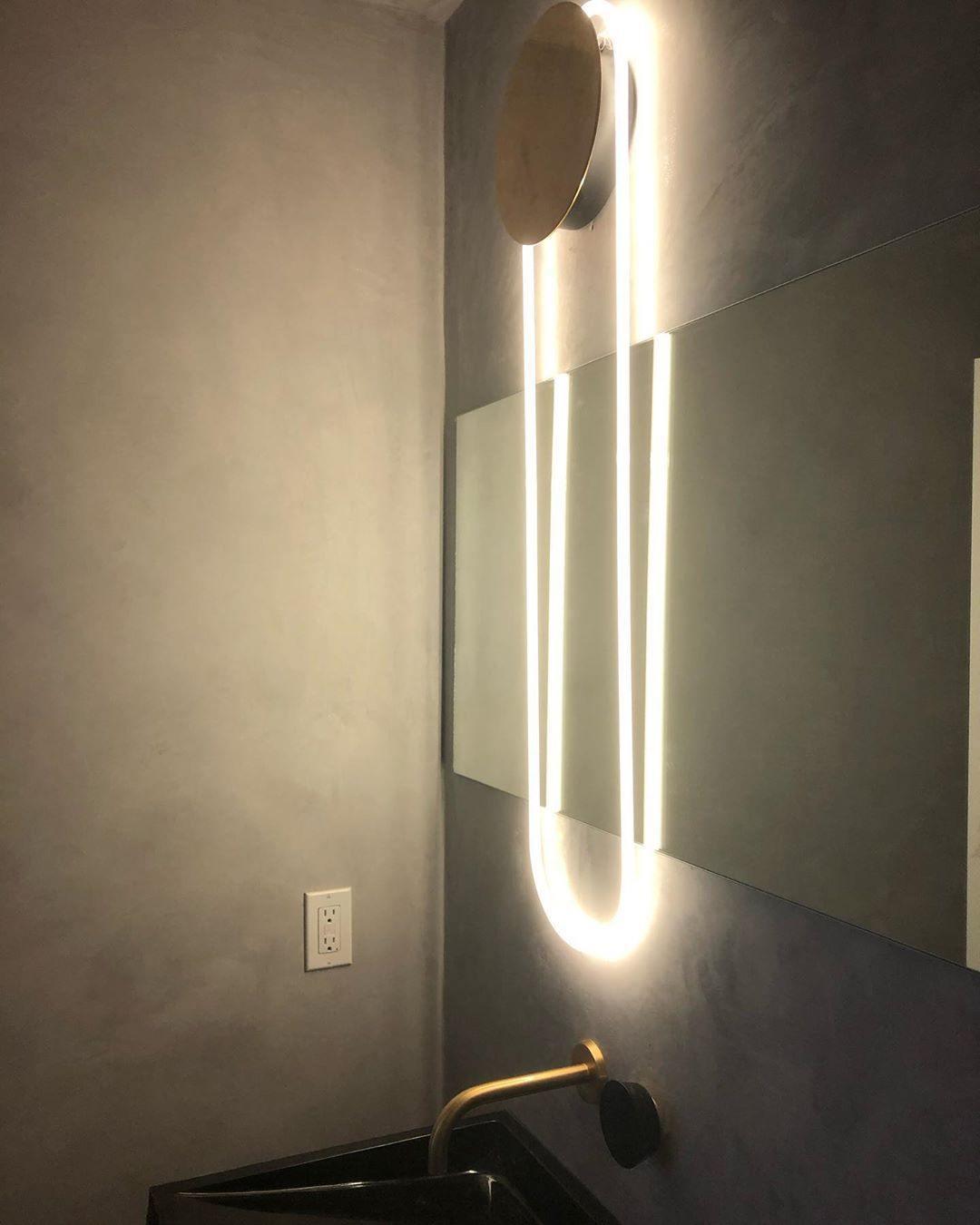RA Wall Lamp Position 19