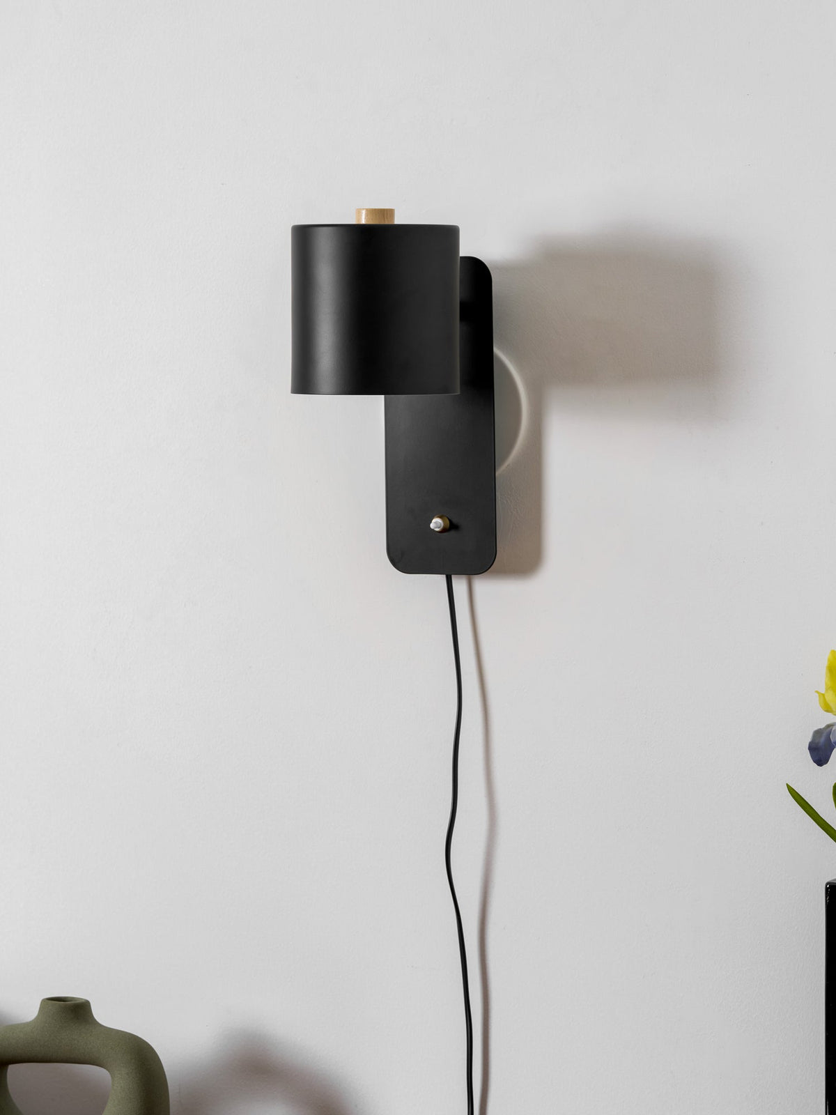 Rotatable Cylinder Plug-In Wall Lamp
