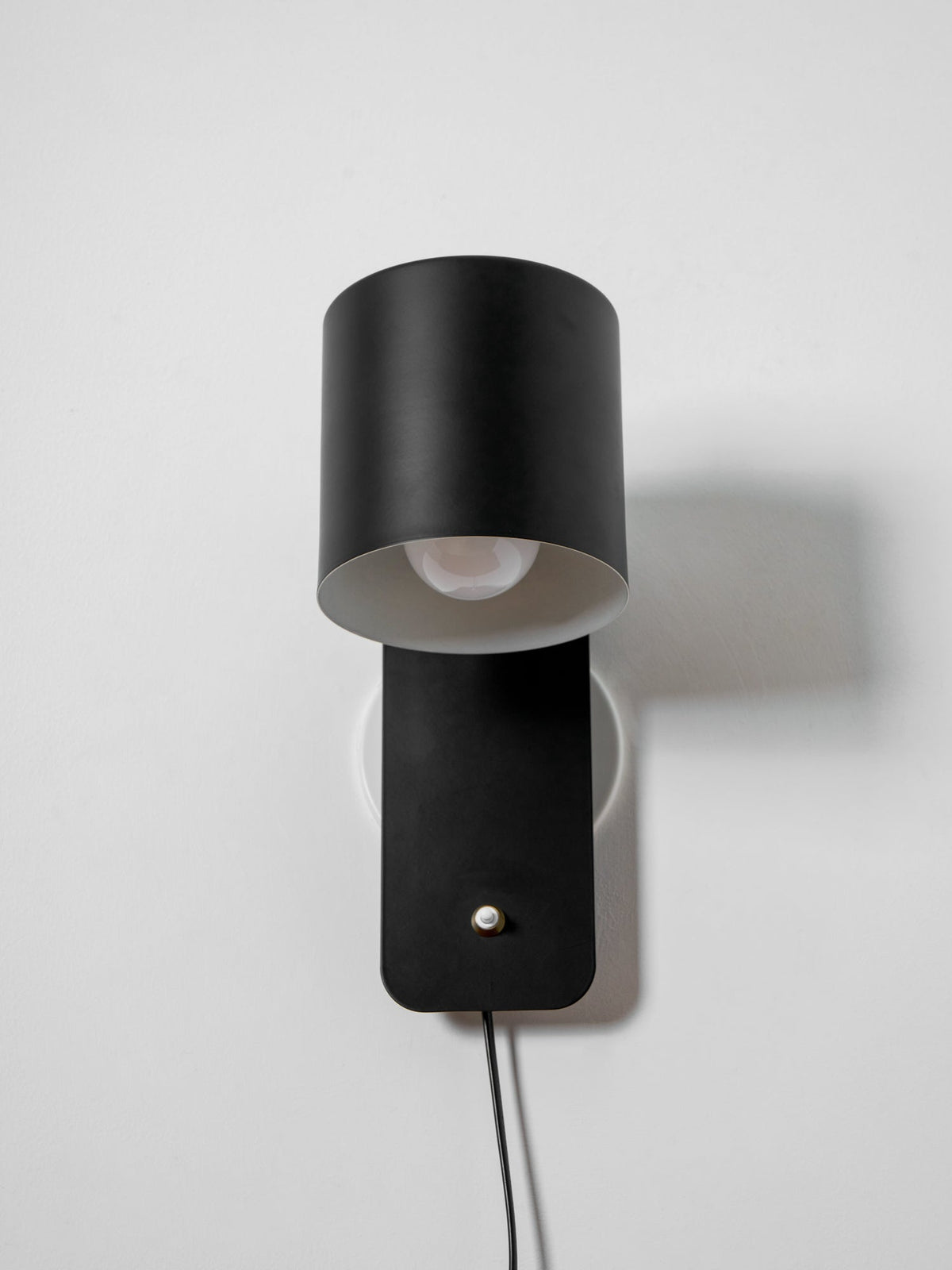 Rotatable Cylinder Plug-In Wall Lamp