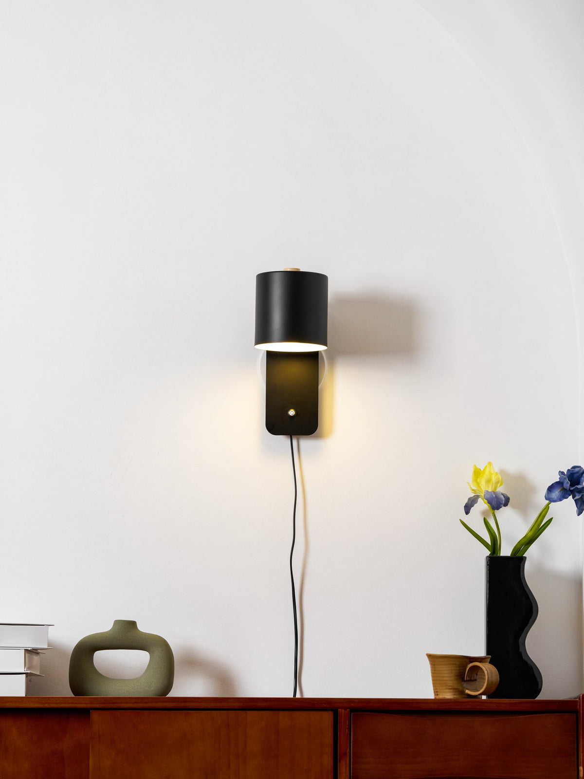 Rotatable Cylinder Plug-In Wall Lamp