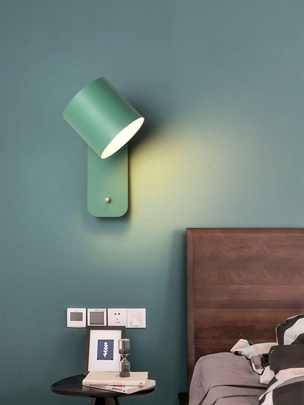 Rotatable Cylinder Wall Lamp with Adjustable Brightness