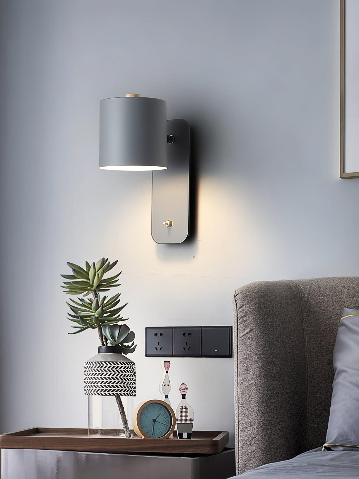 Rotatable Cylinder Wall Lamp with Adjustable Brightness
